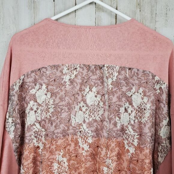 Umgee Color Block Lace Back Bell Sleeve Top Pink Orange Size Small - Picture 12 of 12